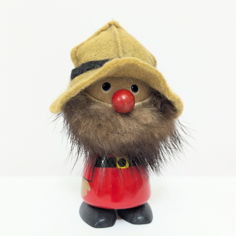 FUFEL Mountie Wood Figure Felt Hat Reindeer Fur TE-RI Handcrafted Canada 3.5"
